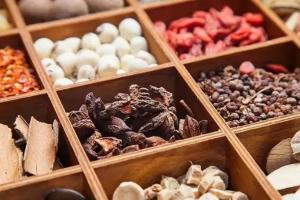 喝中药忌口哪些食物？以下5种食物要远离