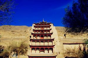 甘肃旅游去哪里好？2023赠你甘肃旅游攻略必去景点大全