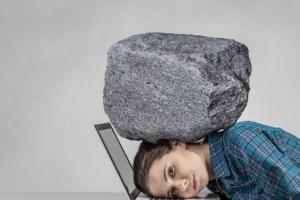 女性精神压力大的表现，一旦出现就需要进行自我调适了