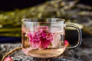哺乳期能喝玫瑰花茶吗？附哺乳期喝玫瑰花茶的好处