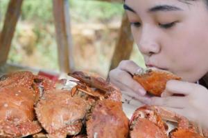 女生一次可以吃多少螃蟹，超过4只小心宫寒还有痛风
