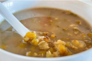 湿气重的人能喝绿豆汤吗？吃绿豆的注意事项有哪些？