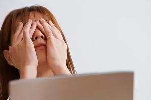 眼睛模糊是怎么回事？可能与这七大原因有关，赶紧对照自查一下