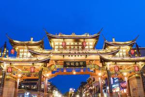 成都公立医院试管婴儿试管费用约5-10万，2023三代试管婴儿机构名单