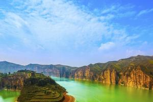 2022山西纵隔子宫患者做试管医院排名，附三代试管移植成功率因素