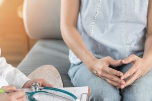 专家深度解析子宫内膜异位症想要怀孕应该如何治疗，方法有哪些