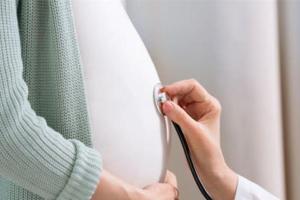 女性在子宫内膜薄怀孕后怎样保胎，做到这5点顺利渡过孕早期