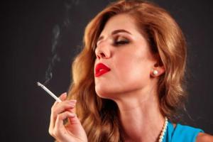 长期吸烟的女性能做试管婴儿吗？吸烟对生育的影响你知道几个？