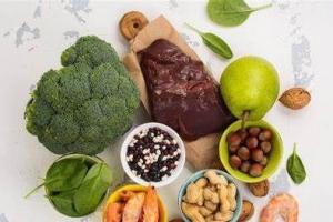 吃些什么食物可以预防卵巢早衰？这些食物虽然不起眼但是你必须要知道
