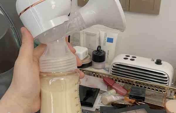 吸奶器手动好还是电动好