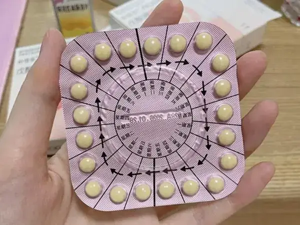 试管移植人工周期服用补佳乐的方法