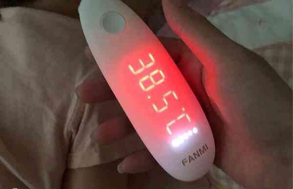 宝宝发烧6个物理降温方法有哪些